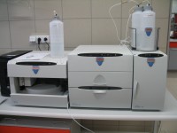 Iontový chromatograf